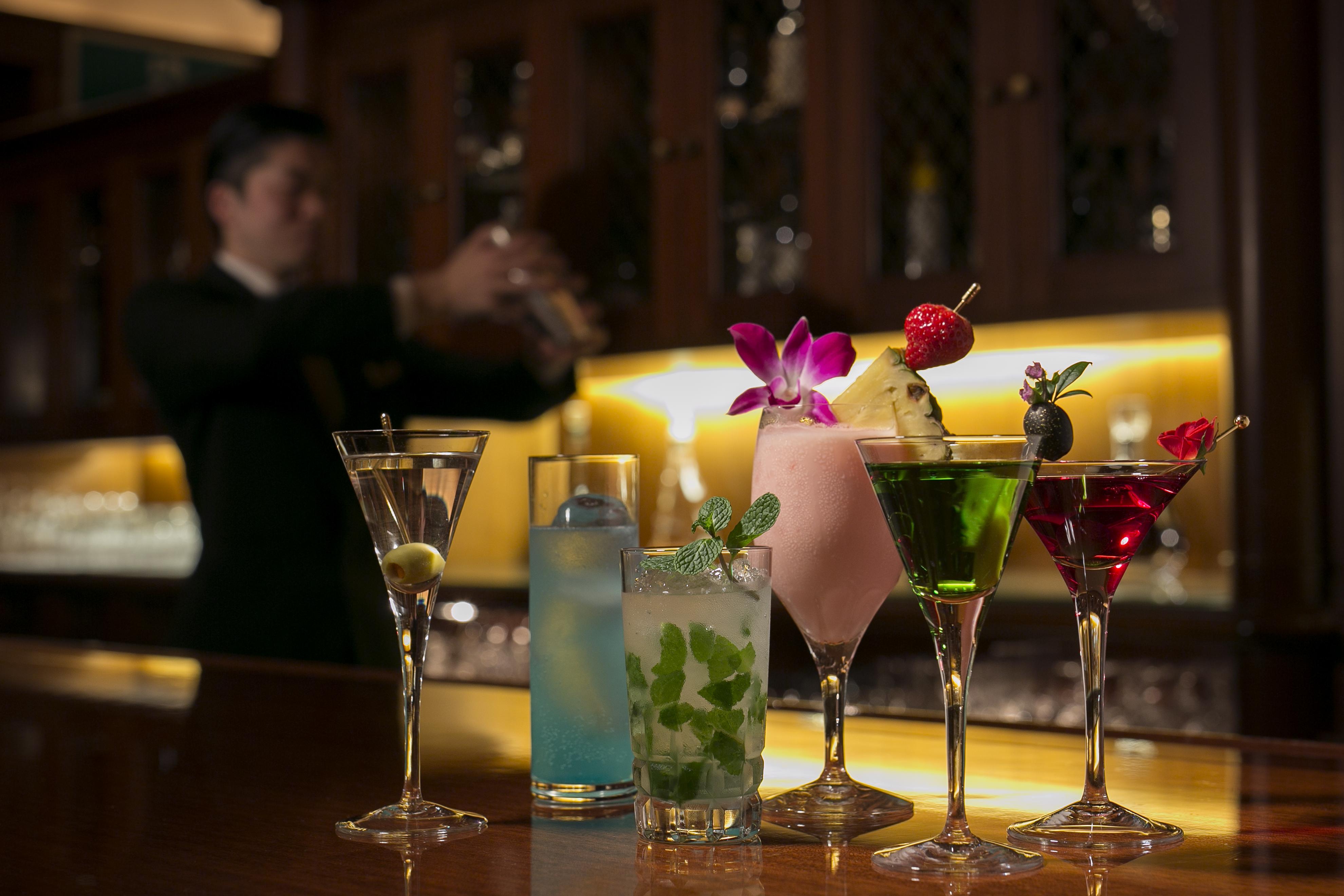 فندق نيكو فوكوكا المظهر الخارجي الصورة A selection of cocktails